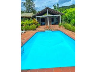 Foto 4 de Maat vende Casa Campestre, Guaduas- La Cumbre 1.200m2 $730Millones