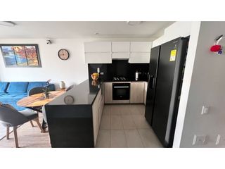 Foto 11 de Vendo apartamento con excelente ubicación