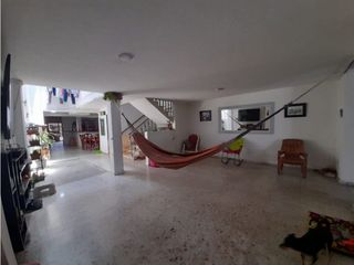 Se vende casa de dos pisos Barrio Las Delicias Palmira Valle Colombia