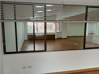 Foto 15 de VENTA OFICINA LA CAROLINA FRENTE A UNICENTRO