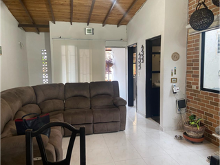 Venta Casa segundo piso  con terraza -PH  Belen Guayabal