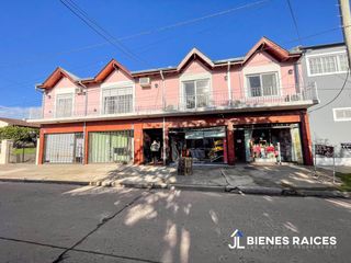 Locales comerciales + departamento en venta en el centro de Los Cardales