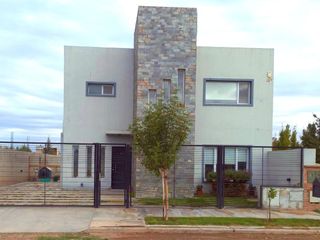 Casa En Venta 3Dorm Los Andes 151 Fernandez Oro