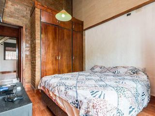 Triplex en venta - 3 Dormitorios 2 Baños - Cochera - 142Mts2 - Lomas de Zamora