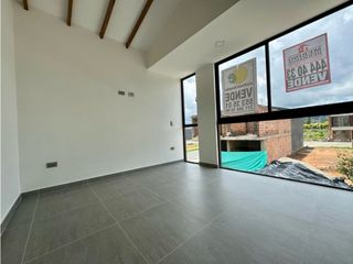 Foto 10 de Vendo casa para estrenar en unidad en La Ceja Antioquia