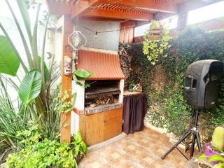 Venta Casa con jardín y pileta San Isidro