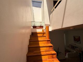 Venta Hermosa Casa de 3 dormitorios con expectacular vista. Cumbayá - San Juan bajo, sector Santa lucia