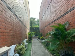 Foto 30 de CASA TRES NIVELES CONJUNTO RESIDENCIAL JARDIN DEL VIENTO