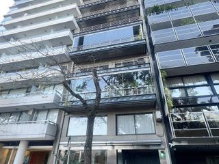 Venta piso de 5 ambientes con cochera - Palermo Nuevo