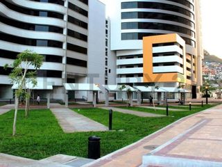 Se alquila, centro de Guayaquil, oficina amoblada EMPORIUM BY THE POINT, EliMo