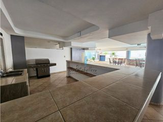 Se vende amplio apartamento en Villa de la Fuente