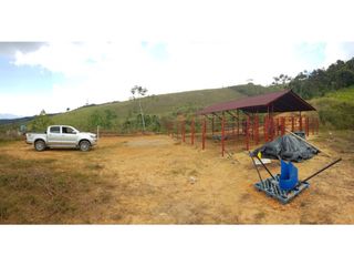Finca ganadera lechera en Vijes - Valle del Cauca