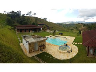 Finca ganadera lechera en Vijes - Valle del Cauca