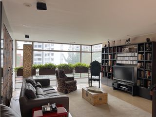 ARRIENDO ESPECTACULAR CASA, EN EL CORAZÓN DE ROSALES, 360M2