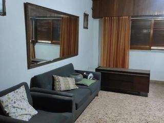 Casa en venta - 3 Dormitorios 2 Baños - 1.200Mts2 - Lisandro Olmos, La Plata