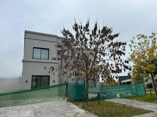 Casa  Venta en Cantón - Puerto - finaliza en 1 mes