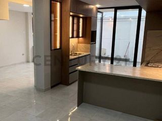 Hermosa Casa de venta a estrenar en Cdla. Punta esmeralda, Via a la costa