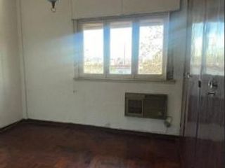 Departamento en venta - 2 dormitorios 1 baño - balcon - 70mts2 - Villa Luro