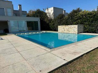 Foto 3 de Casa en alquiler en Belen de Escobar