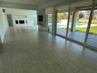 Foto 15 de Casa en alquiler en Belen de Escobar