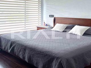 Foto 10 de Casa de lujo en venta de oportunidad Quicentro