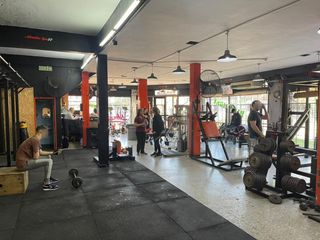 Fondo de comercio de gimnasio con equipamiento completo, ubicado en Balcarce 599, Lomas de Zamora