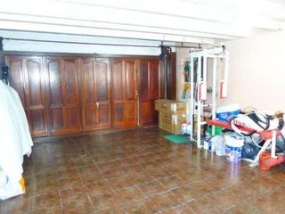 Casa en venta - 3 Dormitorios 3 Baños - Cochera - 410Mts2 - Temperley, Lomas de Zamora