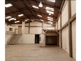 Foto 6 de BODEGA ARRIENDO PRADO VERANIEGO DE 880 M2