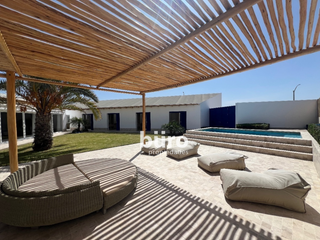 Foto 1 de MARAVILLOSA  CASA DE PLAYA EN VENTA CONDOMINIO OASIS, PARACAS