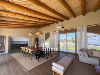 Foto 6 de MARAVILLOSA  CASA DE PLAYA EN VENTA CONDOMINIO OASIS, PARACAS