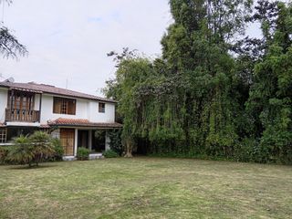 Se Vende Espectacular Terreno 8620mts | 2 lotes totalmente planos | Valle de los Chillos, Quito