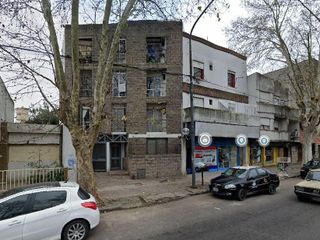 Duplex interno venta  1 dormitorios 2 baños -50 mts 2 totales- La Plata