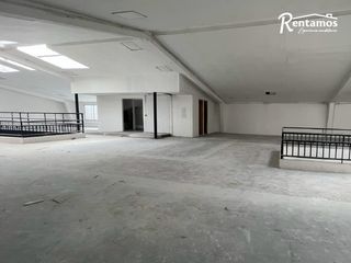 OFICINA en ARRIENDO en Medellín Junin