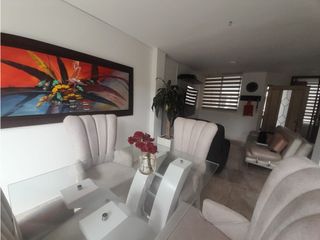 VENTA DE CASA EN COND. POR AV.CENTENARIO NORTE DE ARMENIA