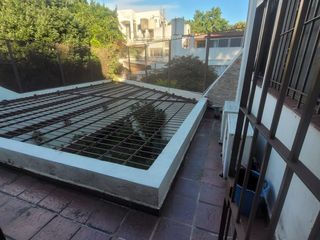 VENTA CASA 4 AMBIENTES PARQUE CHAS PATIO QUINCHO