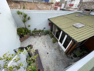 VENTA PH 3 AMBIENTES CON COCHERA Y PATIO CIUDADELA