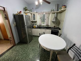 VENTA PH 3 AMBIENTES CON COCHERA Y PATIO CIUDADELA