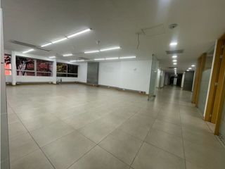 Foto 6 de SE ARRIENDA- VENDE OFICINA POBLADO