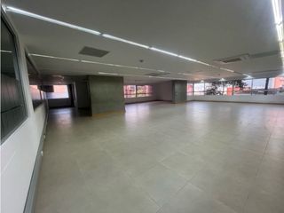 Foto 35 de SE ARRIENDA- VENDE OFICINA POBLADO