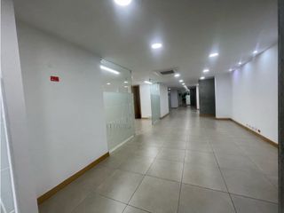 Foto 14 de SE ARRIENDA- VENDE OFICINA POBLADO