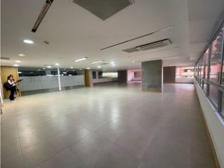 Foto 32 de SE ARRIENDA- VENDE OFICINA POBLADO