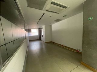 Foto 10 de SE ARRIENDA- VENDE OFICINA POBLADO