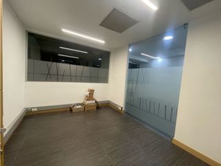 Foto 5 de SE ARRIENDA- VENDE OFICINA POBLADO