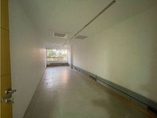 Foto 26 de SE ARRIENDA- VENDE OFICINA POBLADO