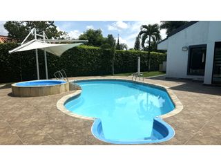 ALQUILER HERMOSA CASA CAMPESTRE CON PISCINA Y JACUZZI