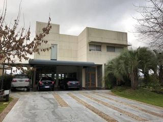 Foto 1 de CASA EN LOTE AL RIO en COMPLEJO VILLA NUEVA - Santa Catalina
