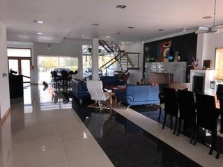 Foto 7 de CASA EN LOTE AL RIO en COMPLEJO VILLA NUEVA - Santa Catalina