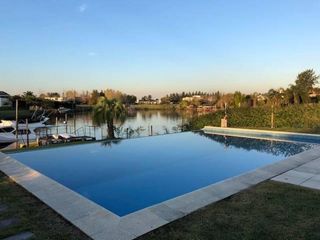 Foto 3 de CASA EN LOTE AL RIO en COMPLEJO VILLA NUEVA - Santa Catalina