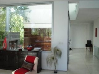 Foto 25 de EXCELENTE CASA AL LAGO EN SANTA BÁRBARA. MUY BUENA CALIDAD DE CONSTRUCCION!