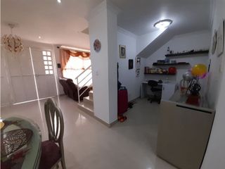 Foto 6 de Casa de dos pisos más terraza en venta Barrio El Bosque Palmira Valle